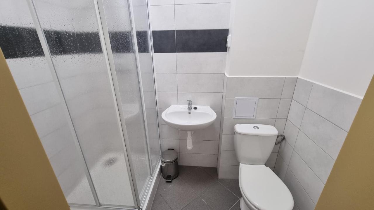 Hotel Rada Ostrava Bagian luar foto