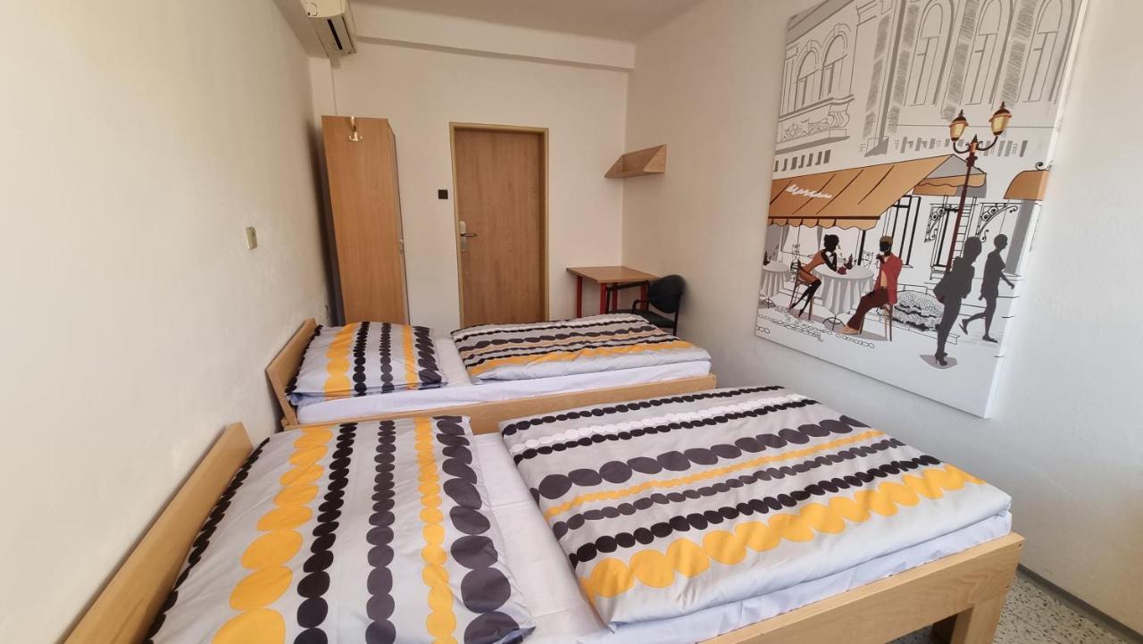 Hotel Rada Ostrava Bagian luar foto